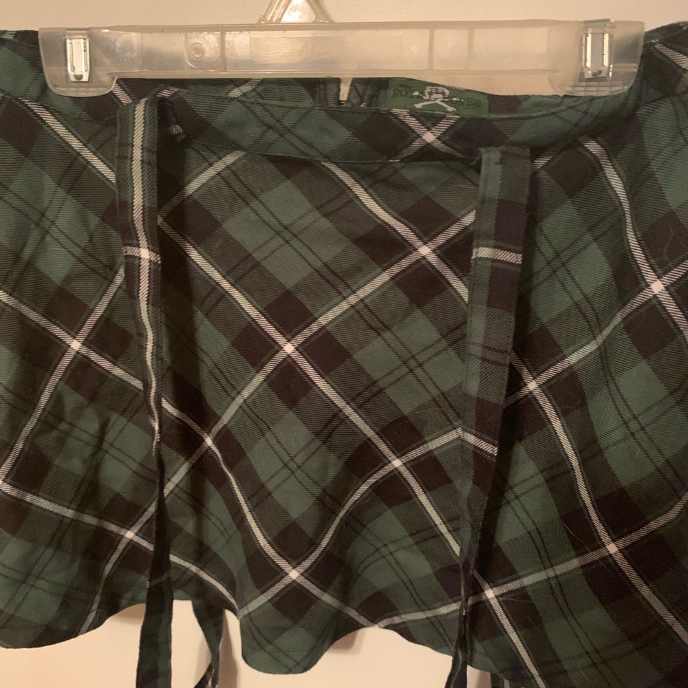Green plaid skirt